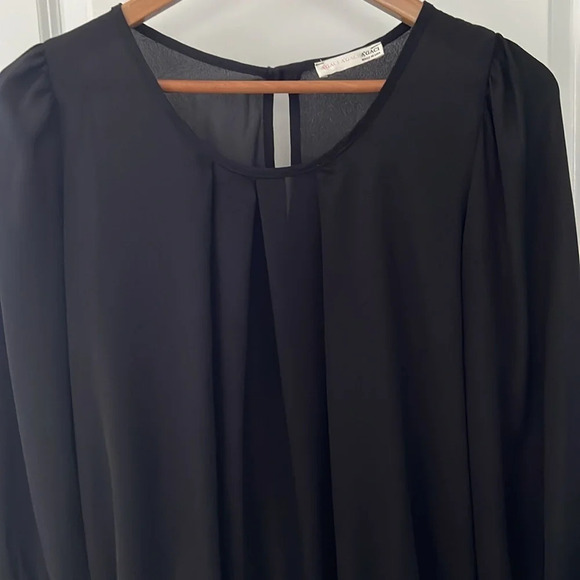 black Top with sheer sleeves A’gaci - Picture 8 of 9